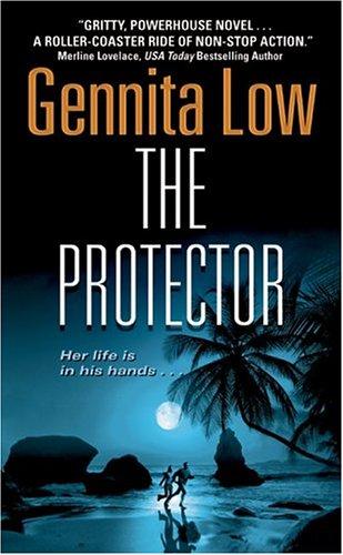 Cover image for The Protector (Crossfire Series, Book 1)