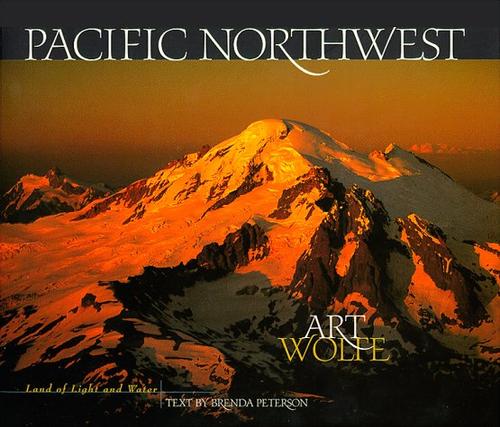 Cover image for Pacific Northwest: Land of Light and Water